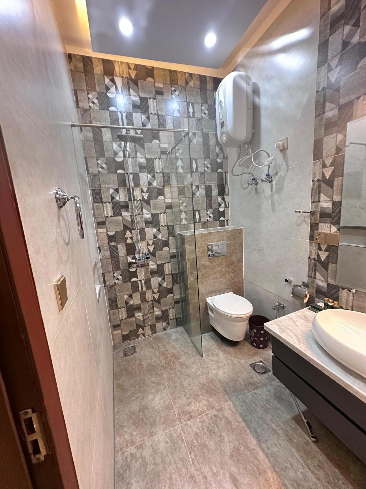 Pavilion Suites - Premium Aparthotel In Bahria Town Rawalpindi Dış mekan fotoğraf