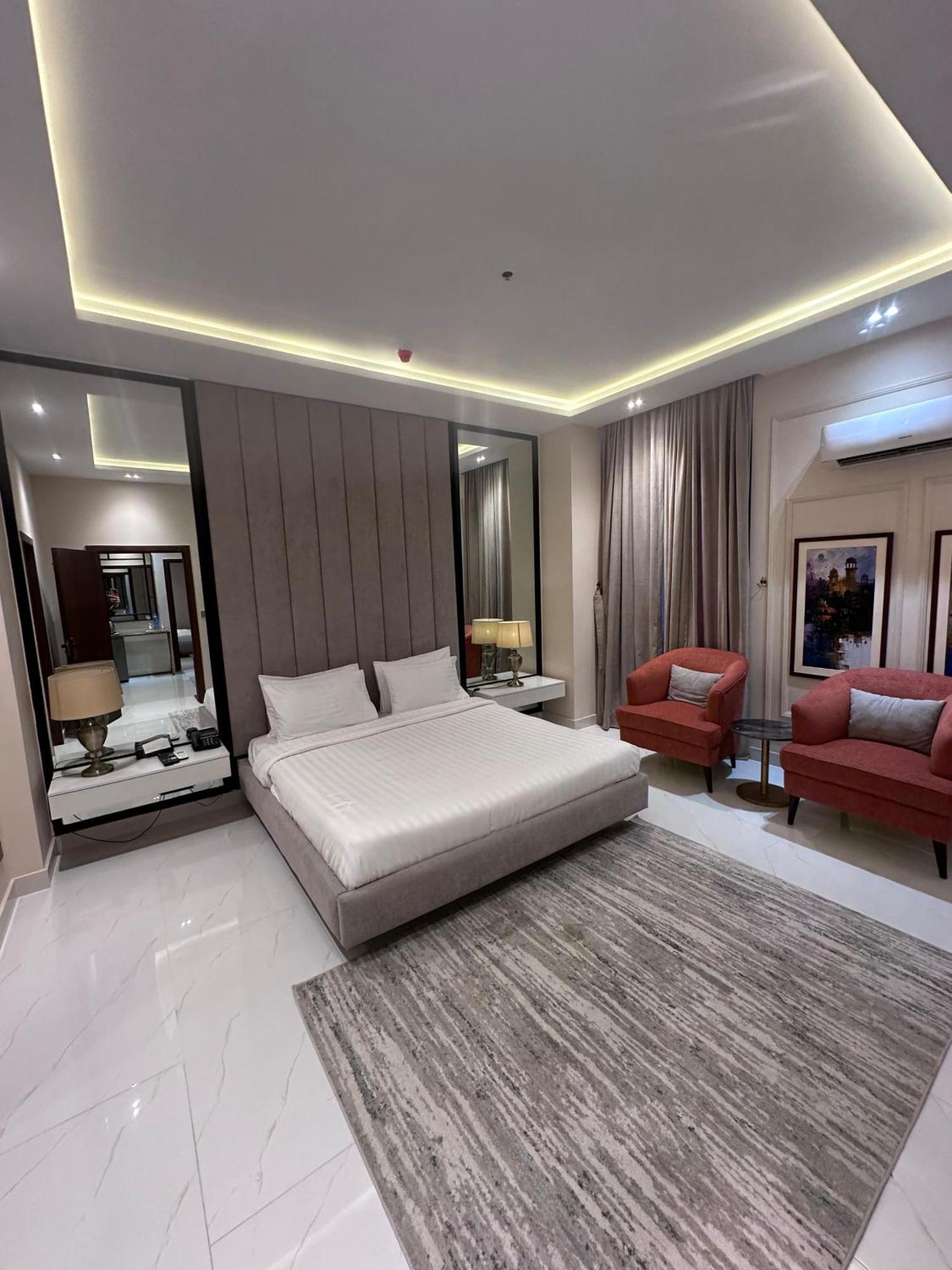 Pavilion Suites - Premium Aparthotel In Bahria Town Rawalpindi Dış mekan fotoğraf