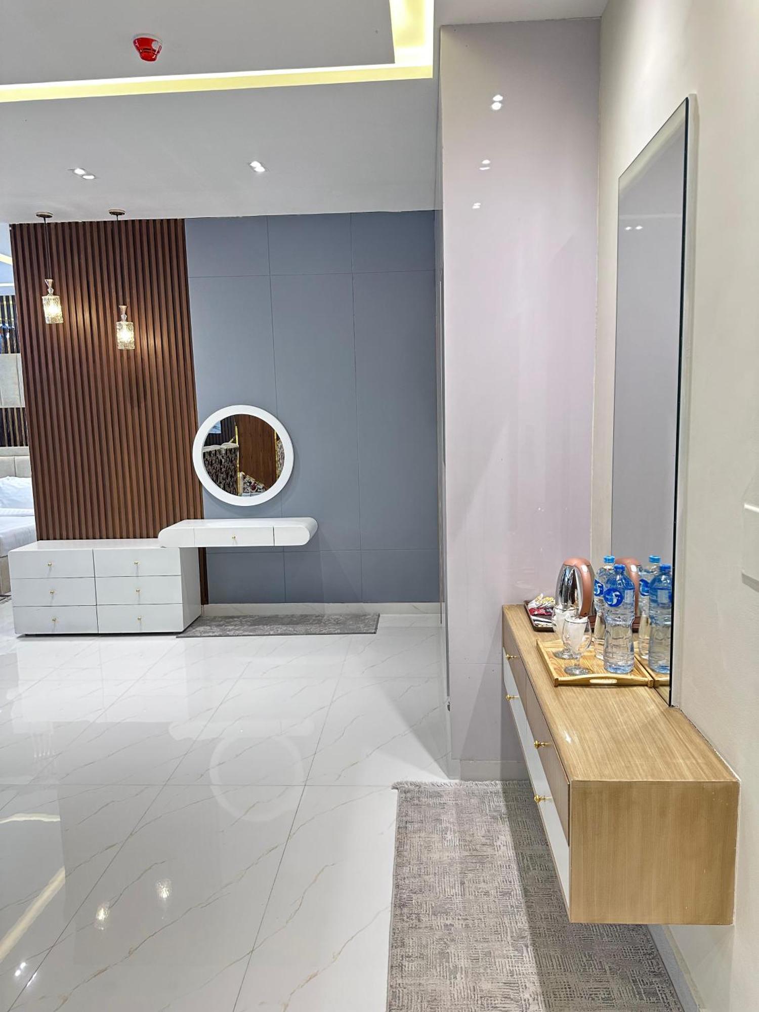 Pavilion Suites - Premium Aparthotel In Bahria Town Rawalpindi Dış mekan fotoğraf