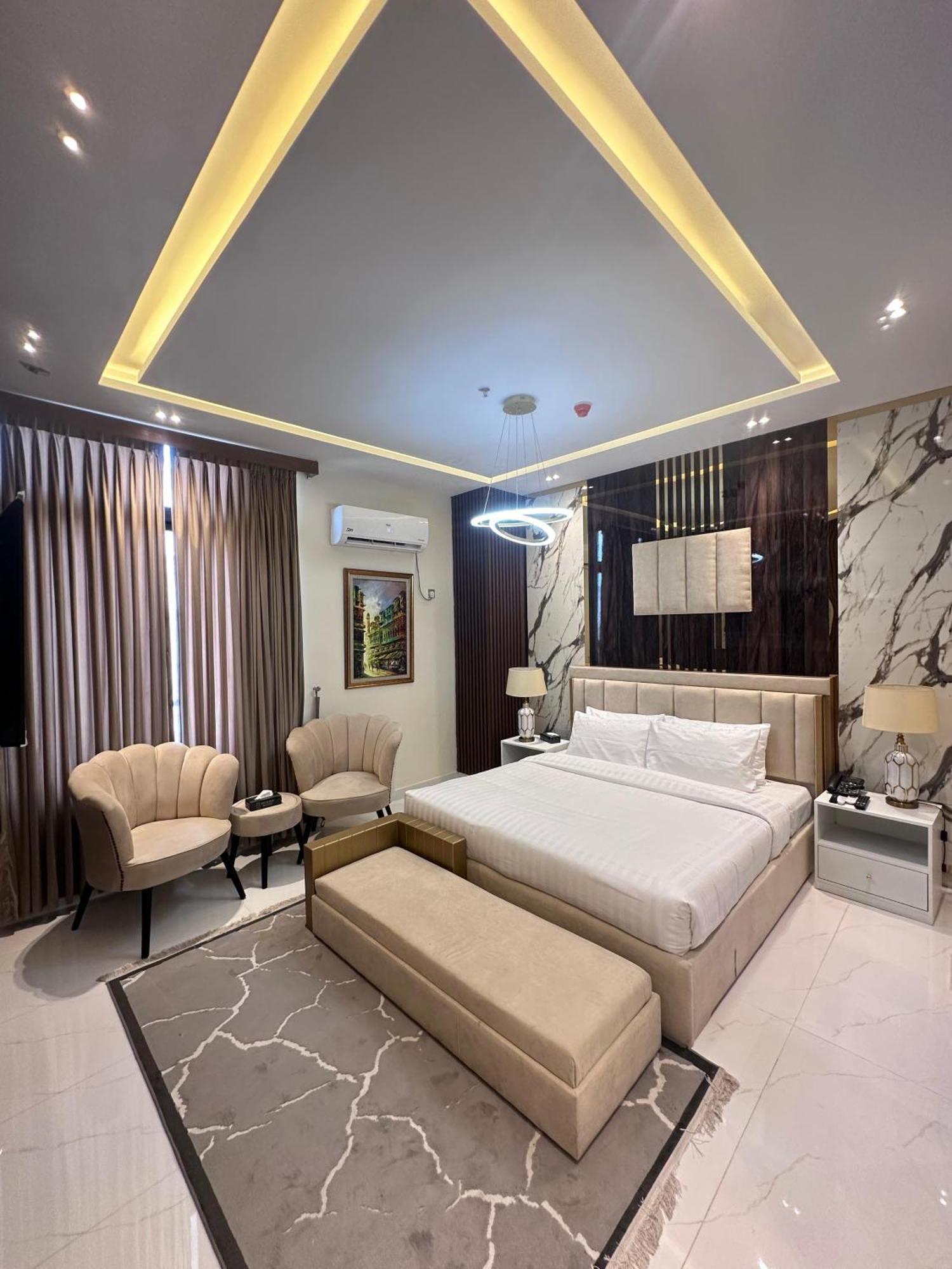 Pavilion Suites - Premium Aparthotel In Bahria Town Rawalpindi Dış mekan fotoğraf