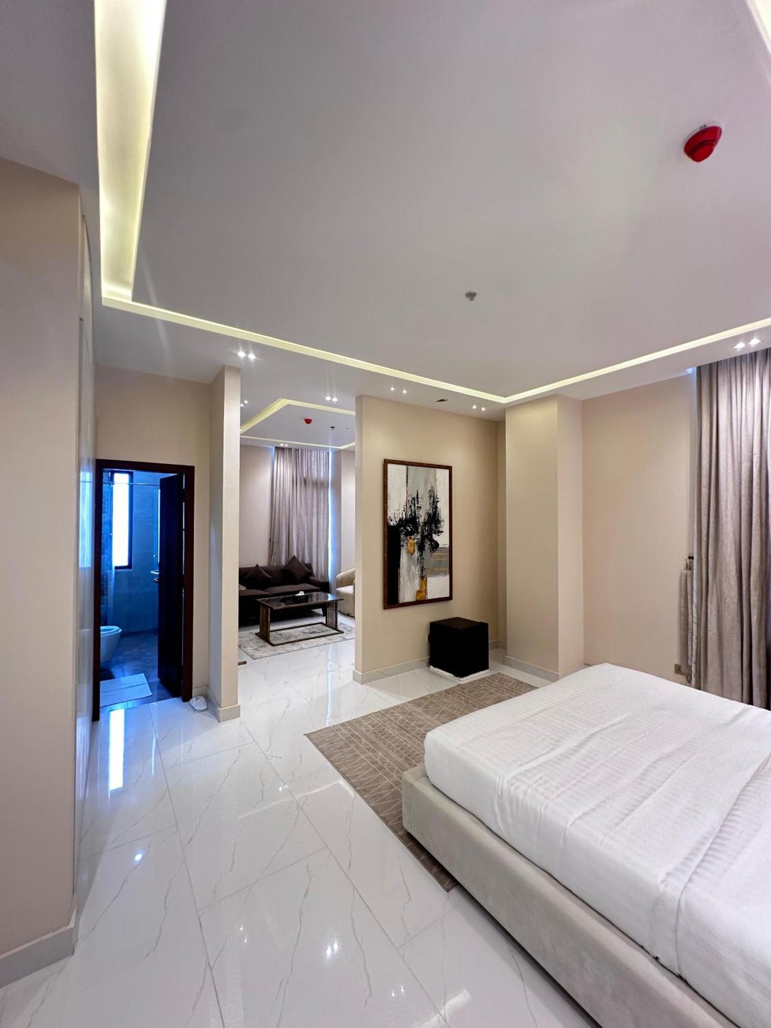 Pavilion Suites - Premium Aparthotel In Bahria Town Rawalpindi Dış mekan fotoğraf